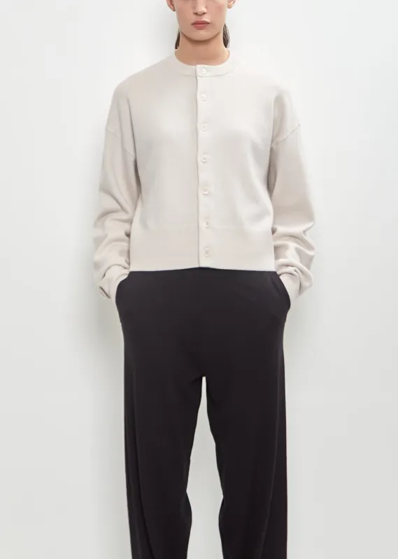 Stretch Cashmere n°170 Chou Cardigan — Chalk sold by La Garconne