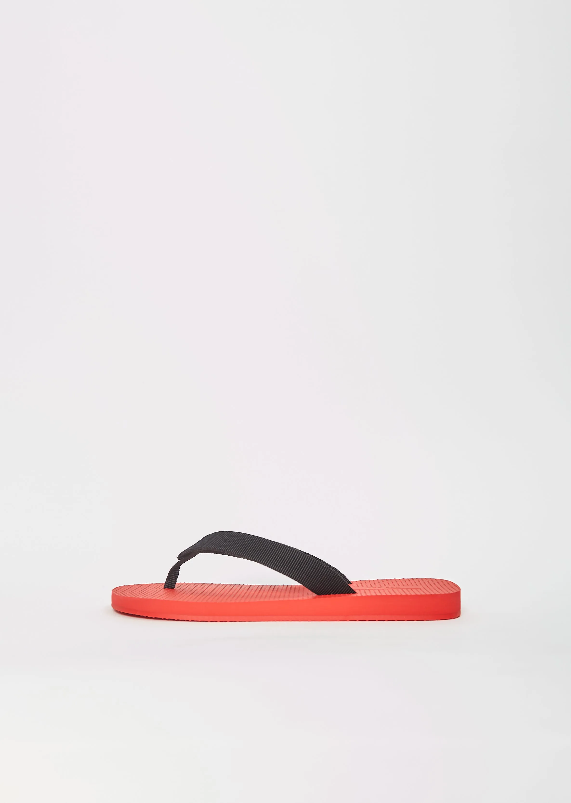 Dune Classic — Scarlet sold by La Garconne