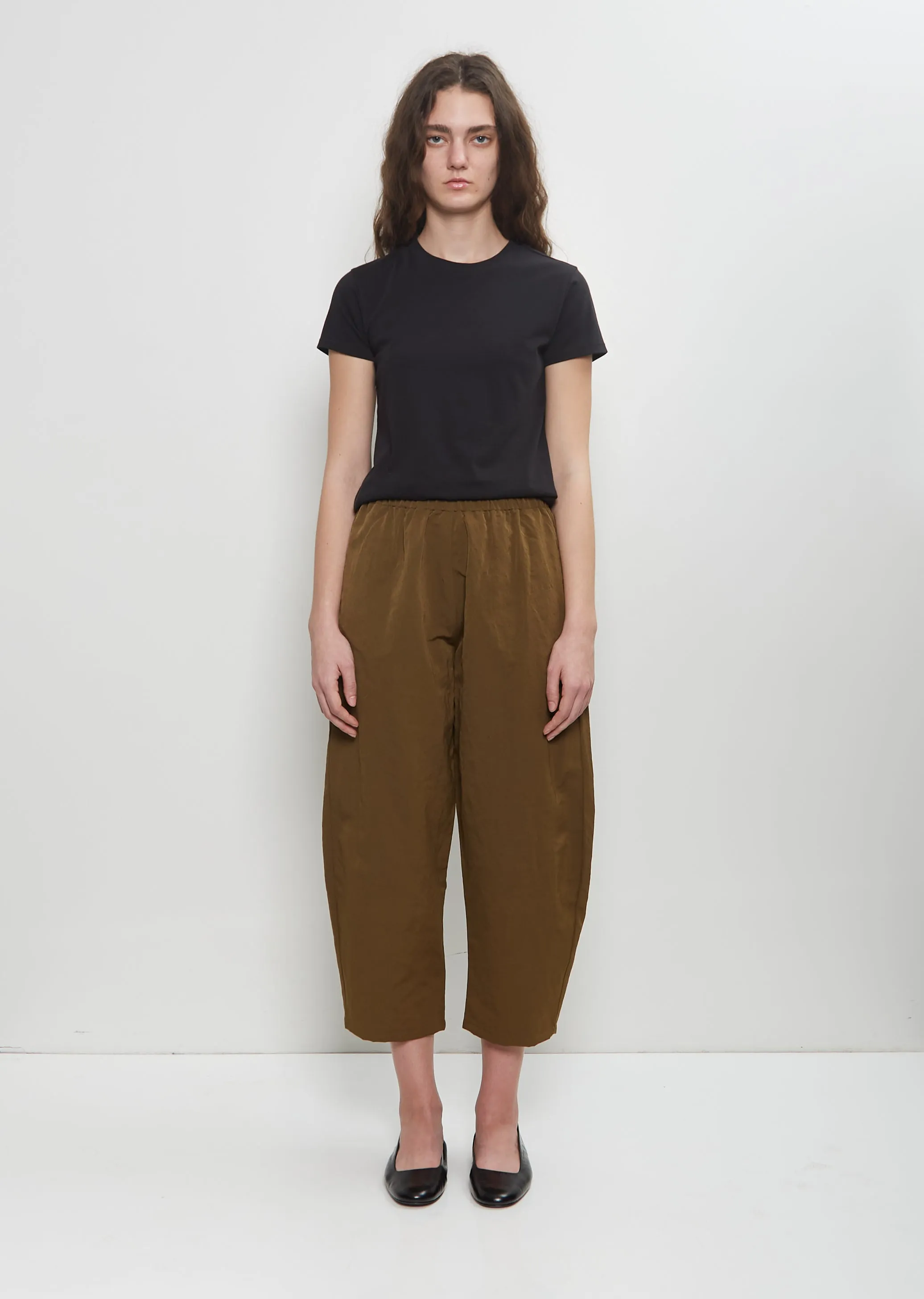 Technical Linen Curved Pull On Pant — Military Green sold by La Garconne product image thumbnail 4