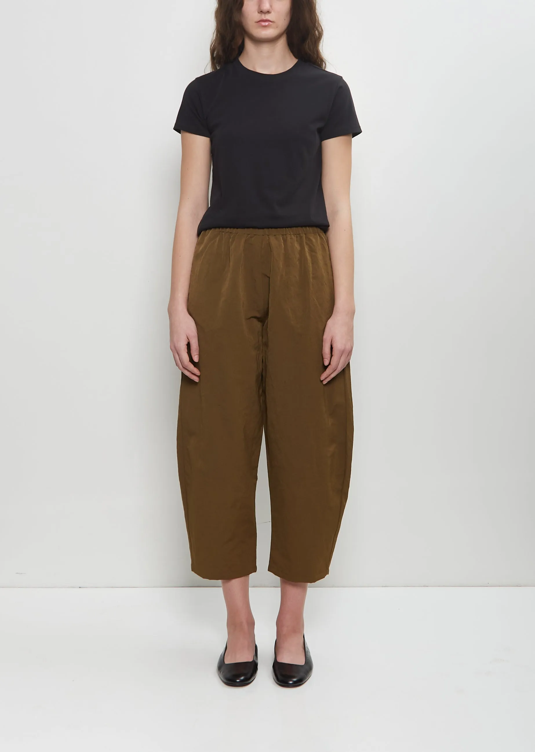 Technical Linen Curved Pull On Pant — Military Green sold by La Garconne