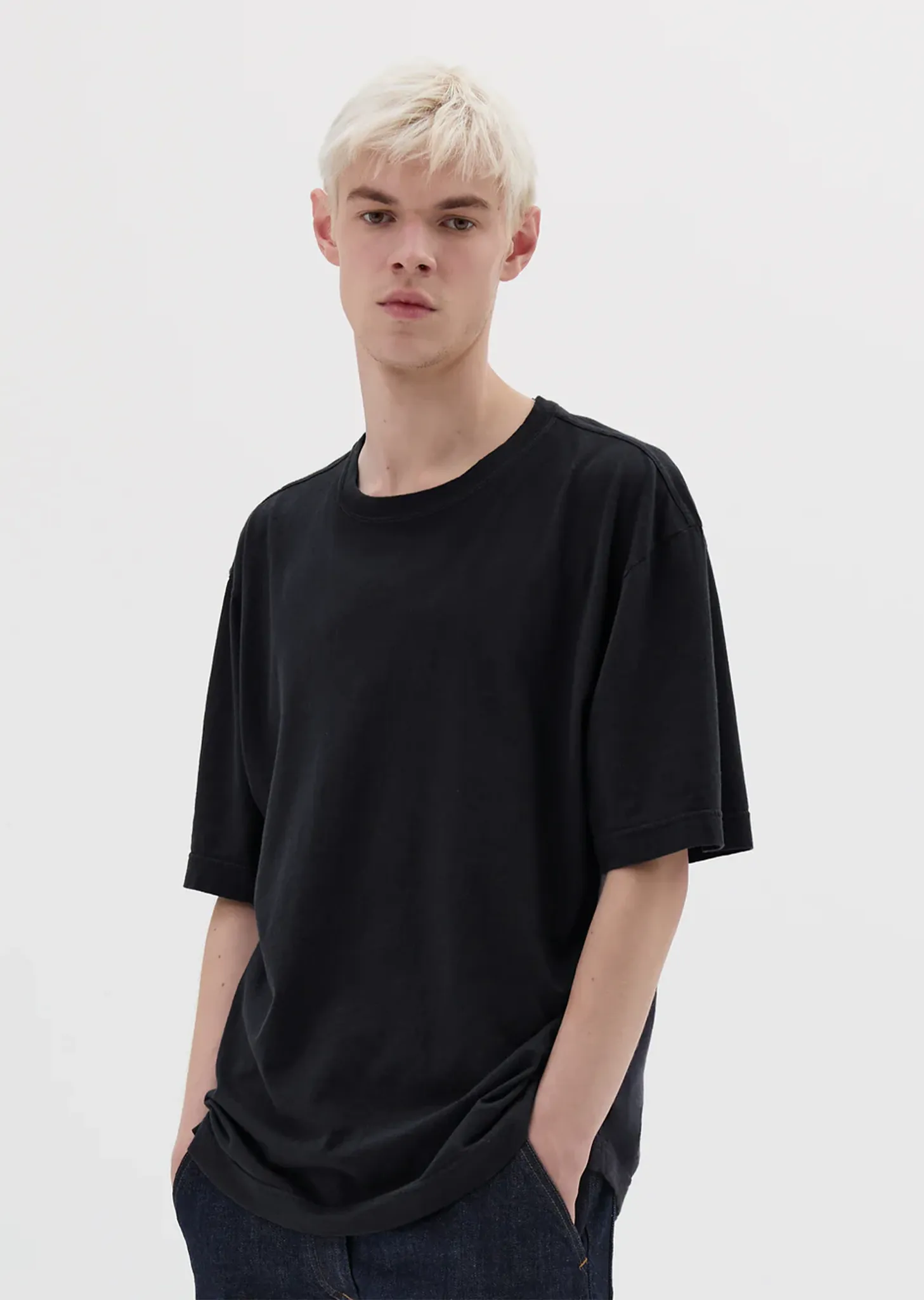 Cotton Linen Simple T-Shirt — Black sold by La Garconne product image thumbnail 3