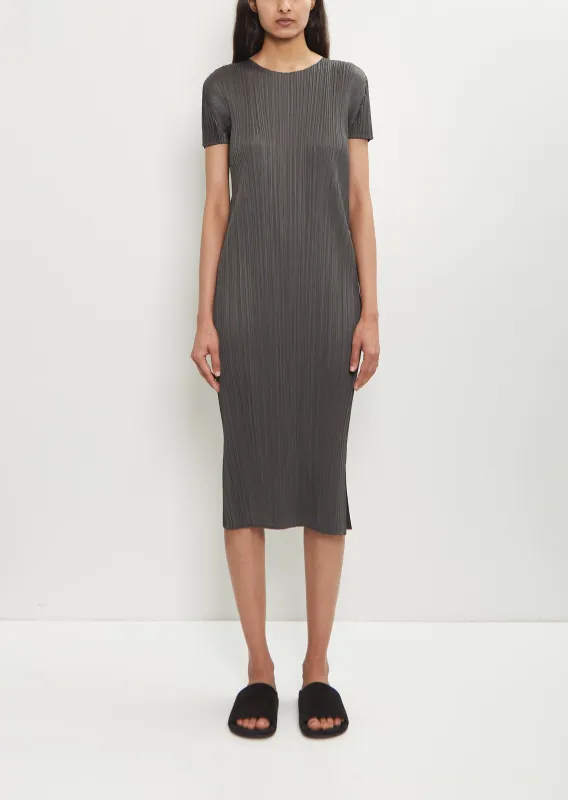 Short Sleeve Midi Dress sold by La Garconne