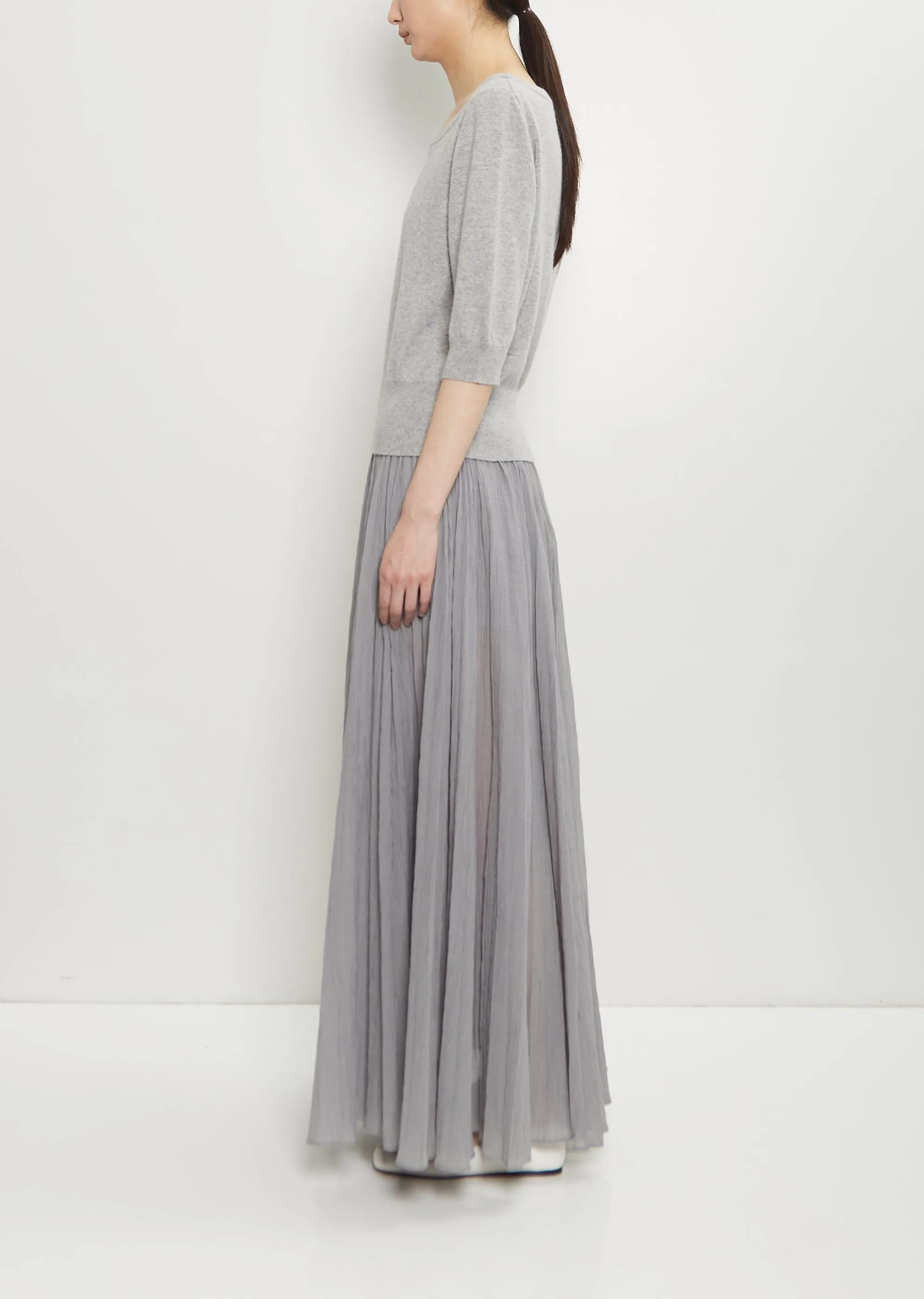 n°422 Marianne Cashmere Sweater — Grey sold by La Garconne product image thumbnail 2