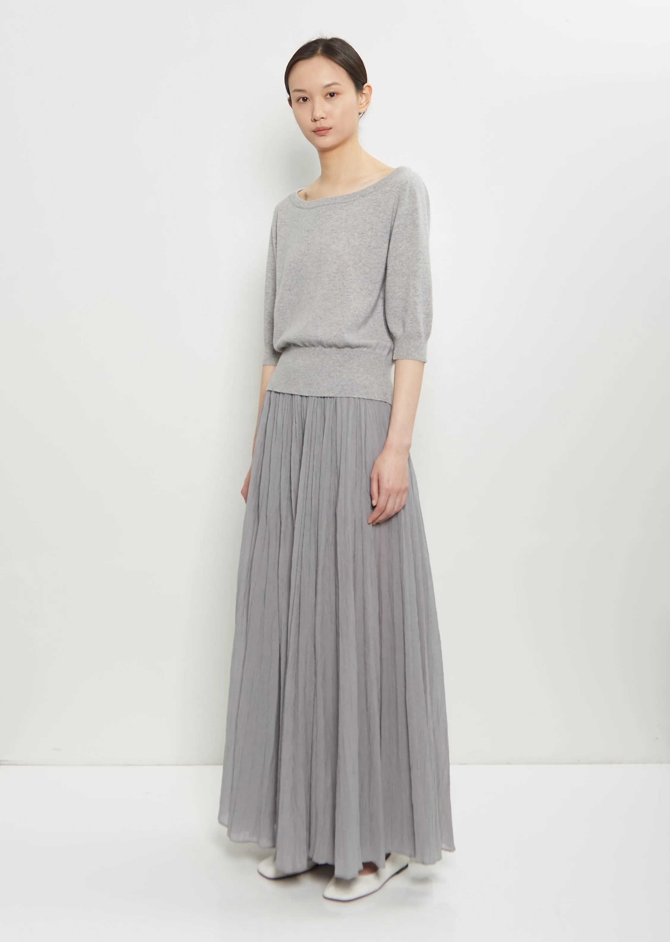 n°422 Marianne Cashmere Sweater — Grey sold by La Garconne product image thumbnail 4