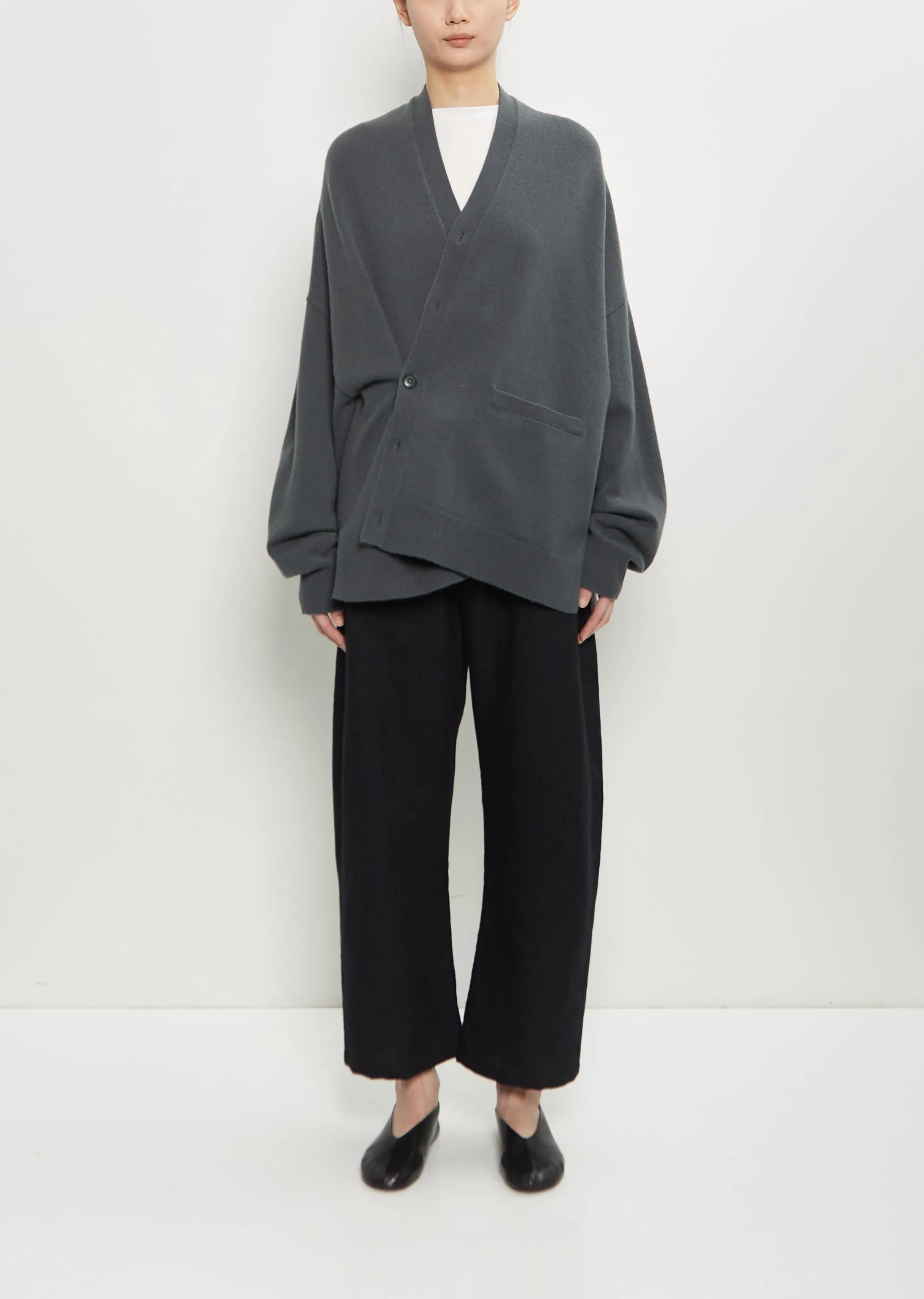 n°24 Tokio Stretch Cashmere Cardigan — Lake sold by La Garconne product image thumbnail 4