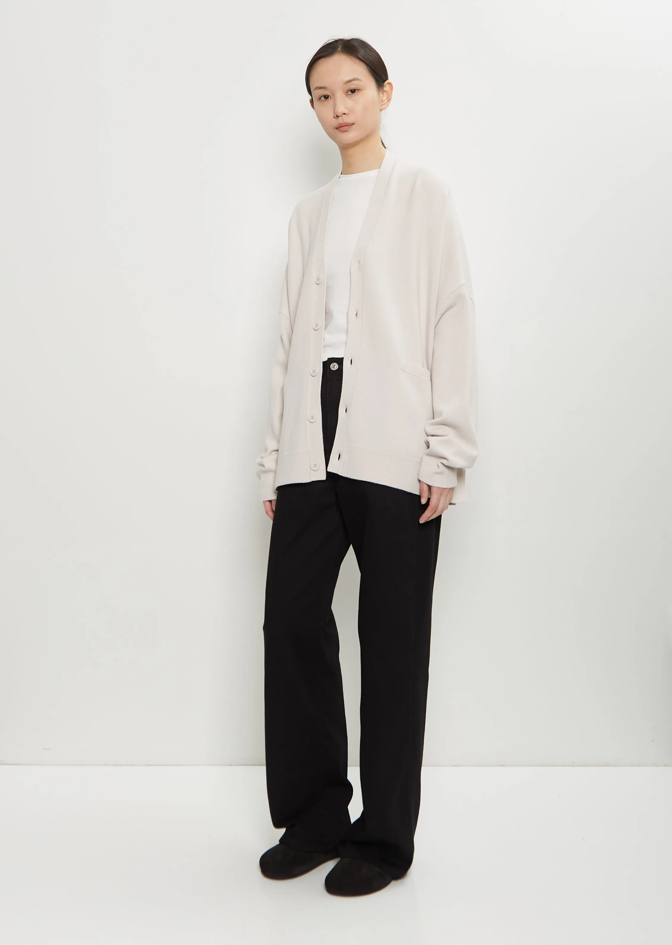 n°24 Tokio Stretch Cashmere Cardigan — Chalk sold by La Garconne product image thumbnail 5