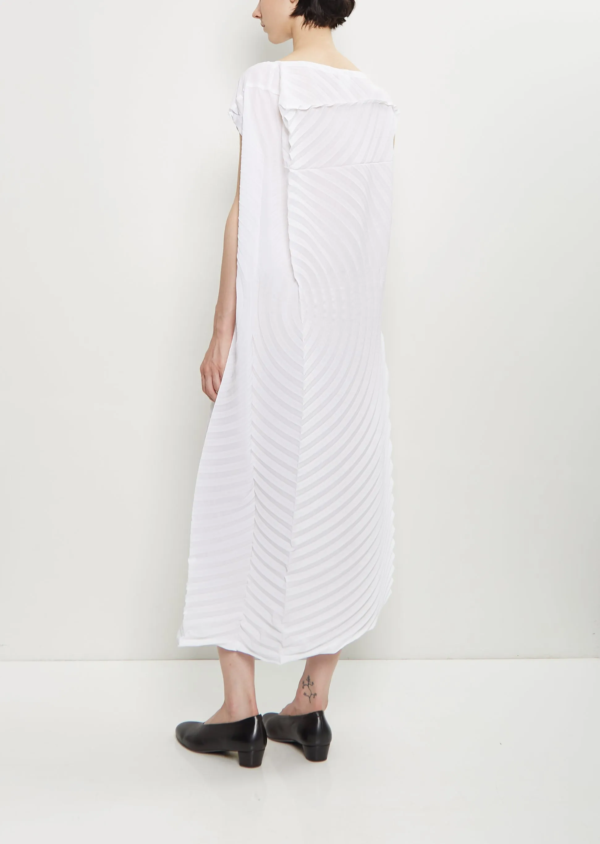 Paper Bag Pleats Dress sold by La Garconne product image thumbnail 3