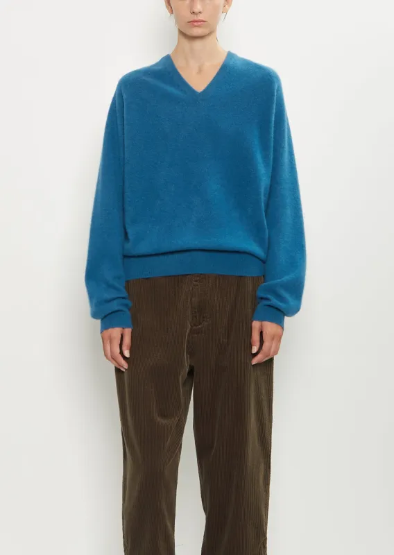 Cashmere BF V-Neck Sweater — Deep Blue made by frenckenberger