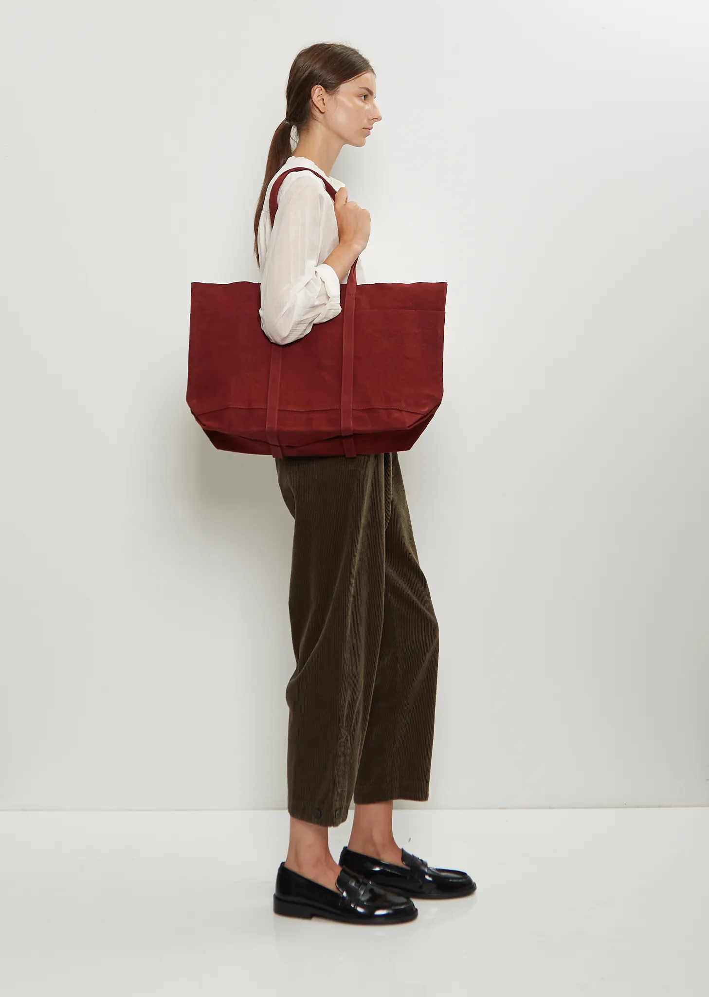 Washed Cotton 6 Pockets Tote, Medium — Burgundy sold by La Garconne product image thumbnail 2