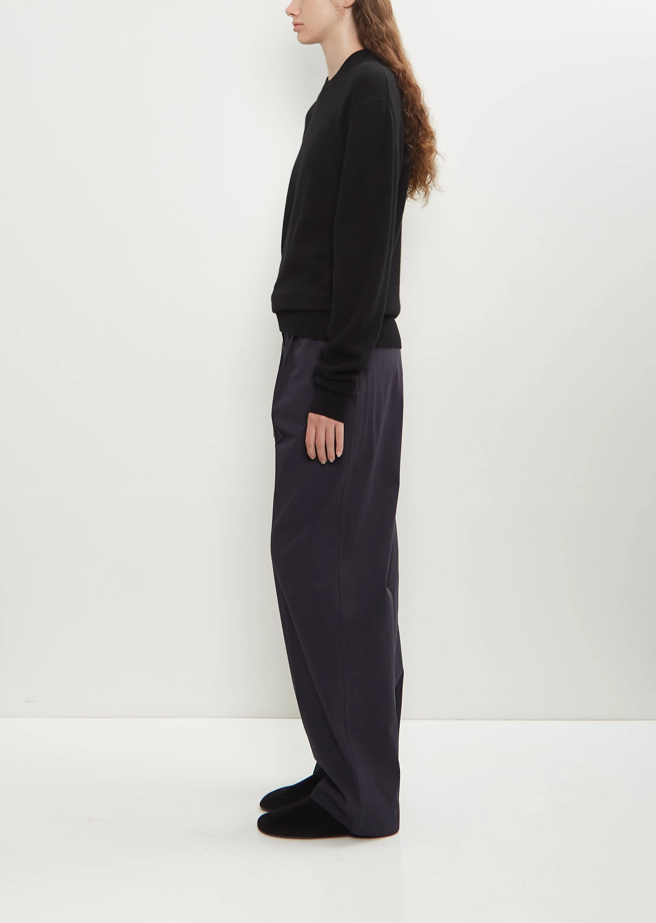 Classic Cashmere Crew Knit sold by La Garconne product image thumbnail 2