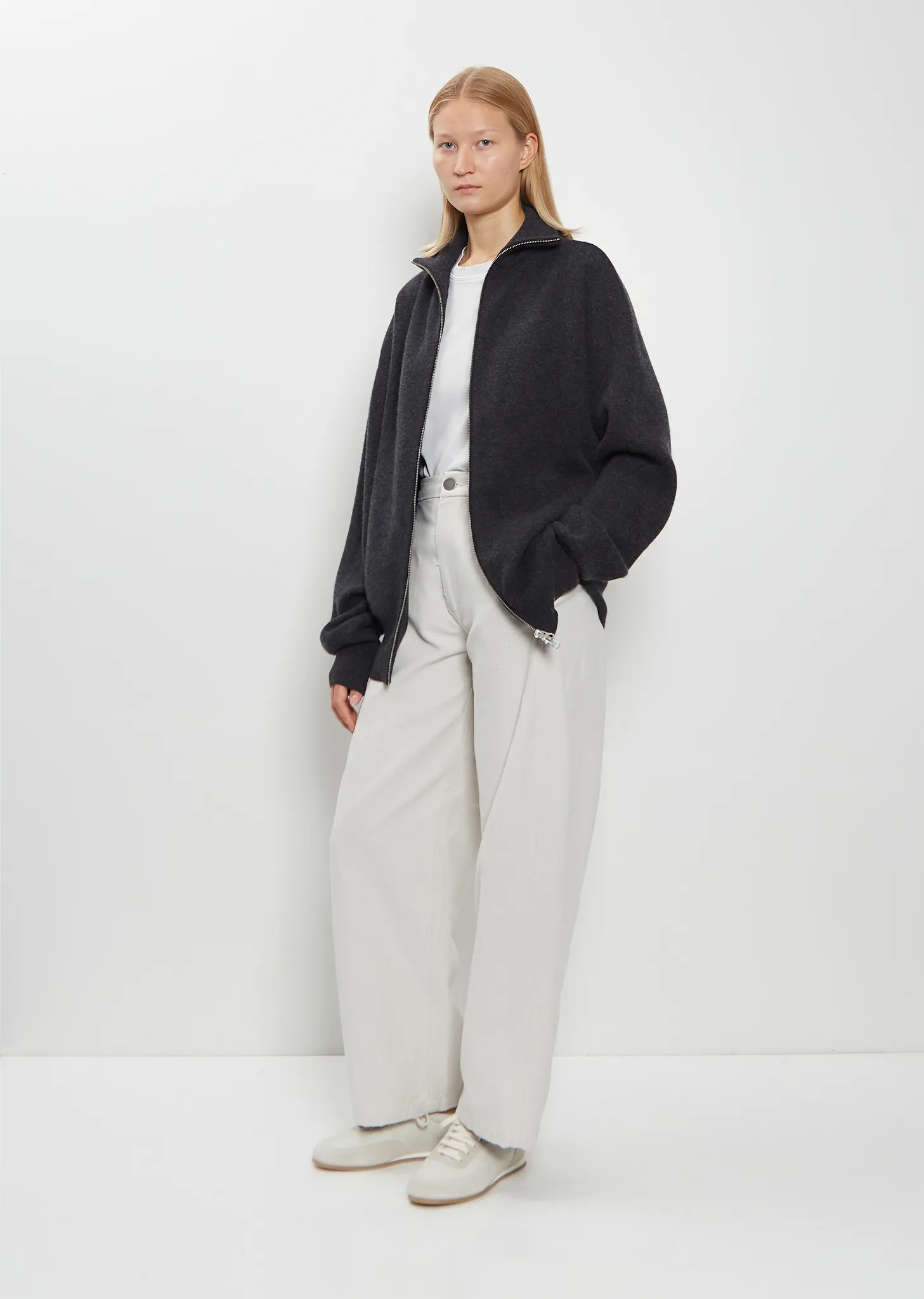 n°319 Xtra Out Cashmere Cardigan — Shadow sold by La Garconne product image thumbnail 4