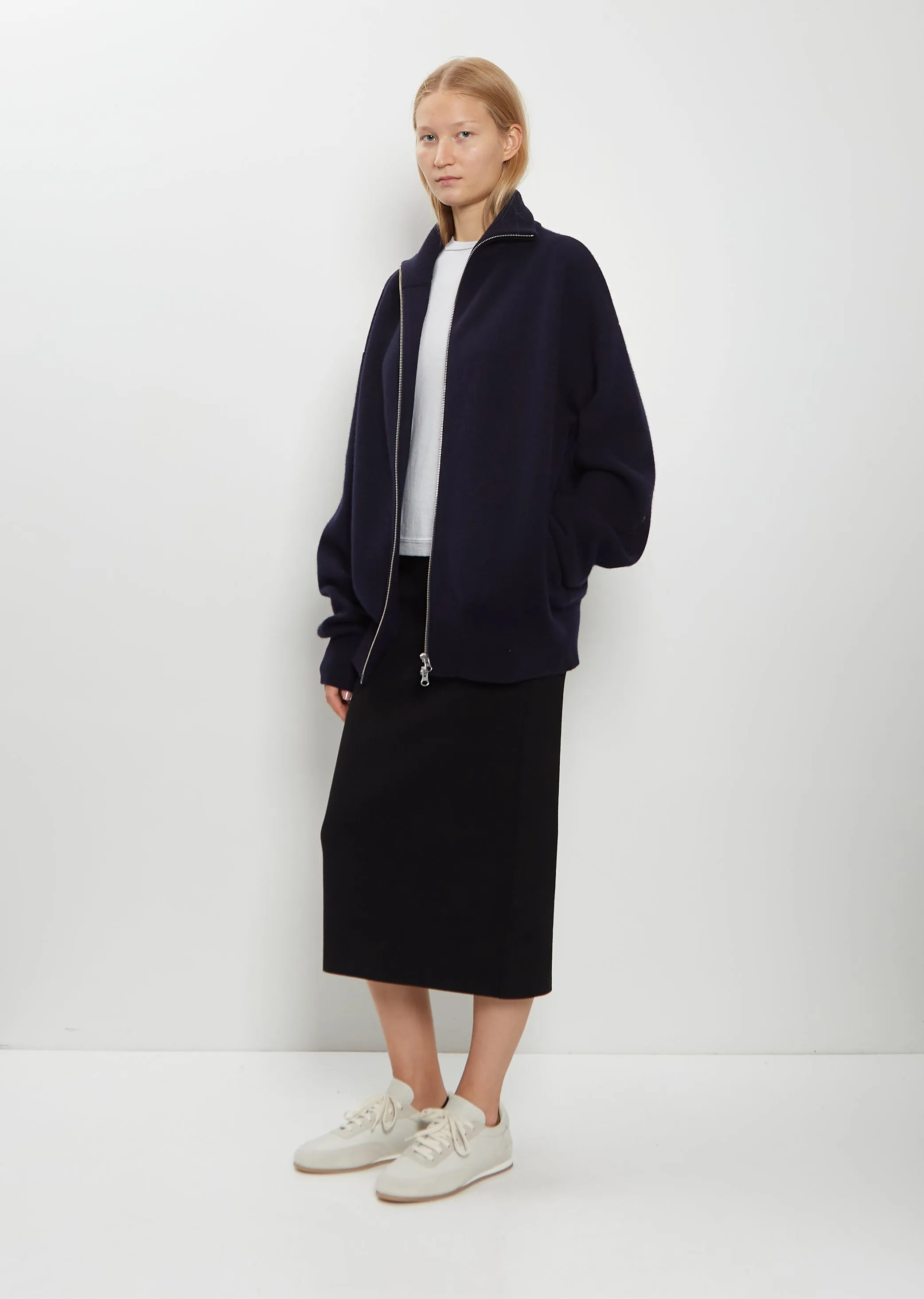 n°319 Xtra Out Cashmere Cardigan — Navy sold by La Garconne product image thumbnail 4