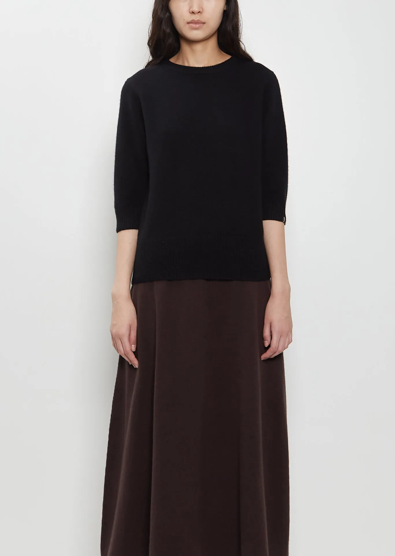 n°432 Well Lamb Cashmere Sweater — Raven sold by La Garconne