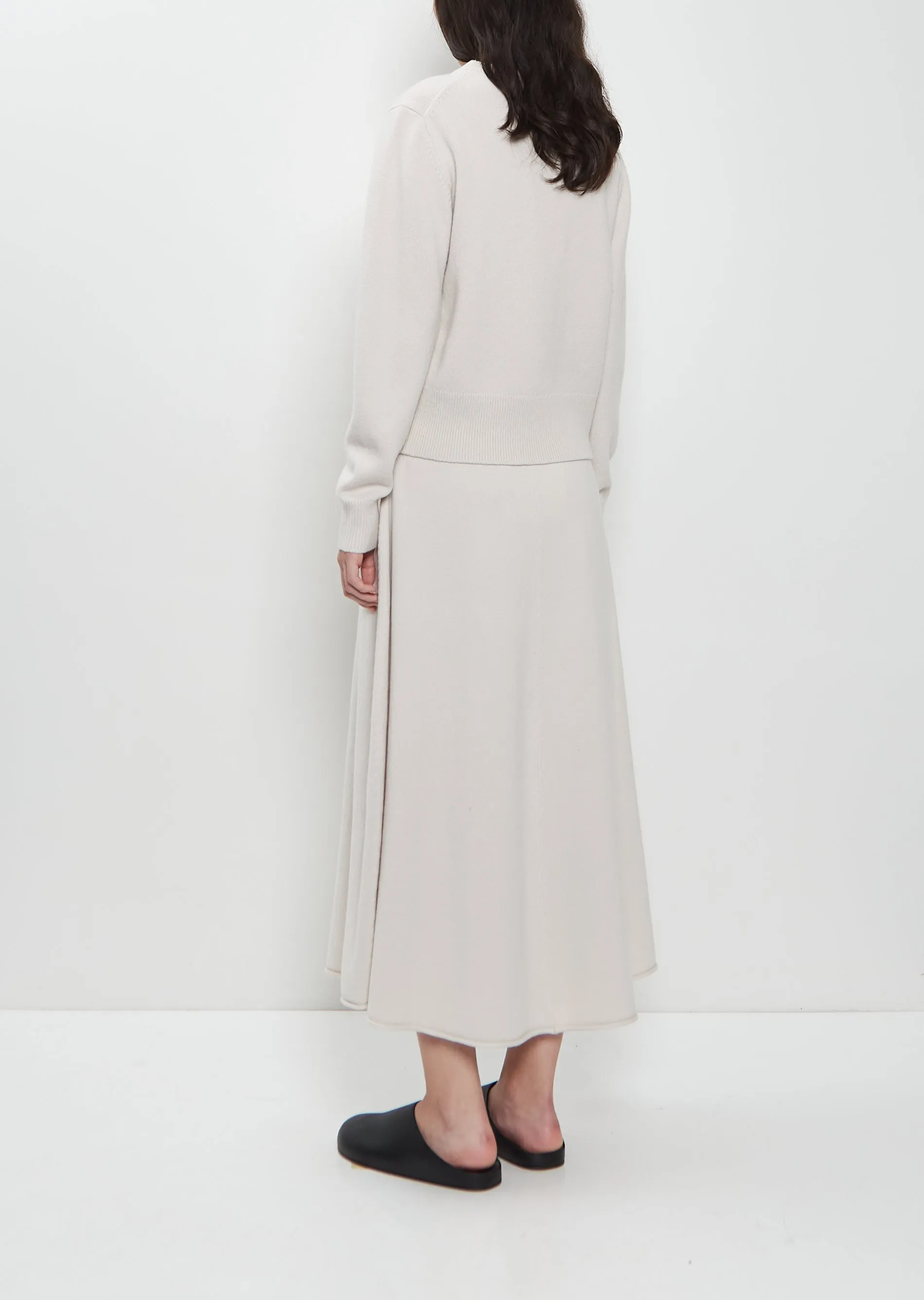 n°430 Jeanne Stretch Cashmere Sweater — Chalk sold by La Garconne product image thumbnail 3