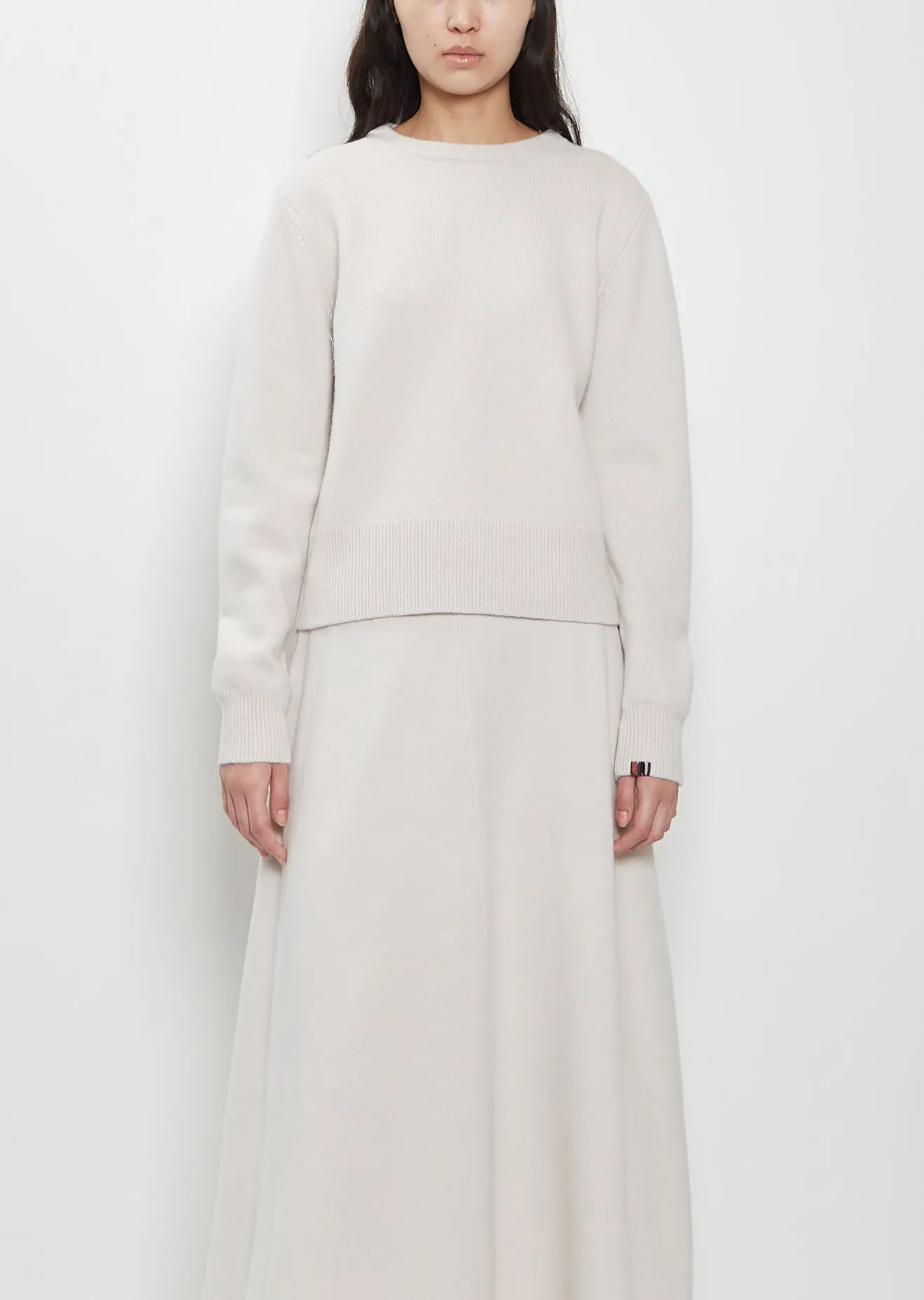 n°430 Jeanne Stretch Cashmere Sweater — Chalk sold by La Garconne