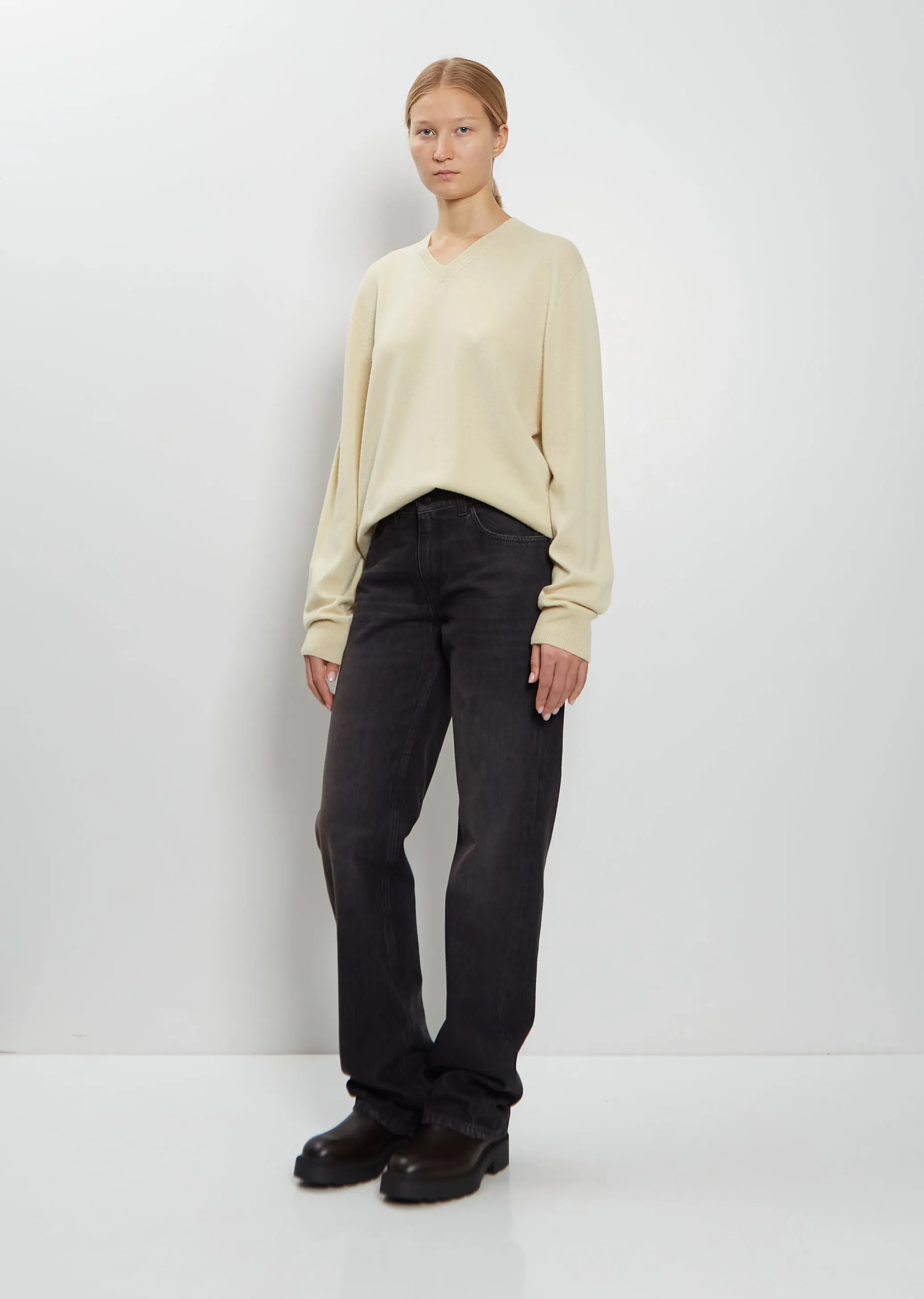 Carlyl Cotton Jean sold by La Garconne product image thumbnail 4