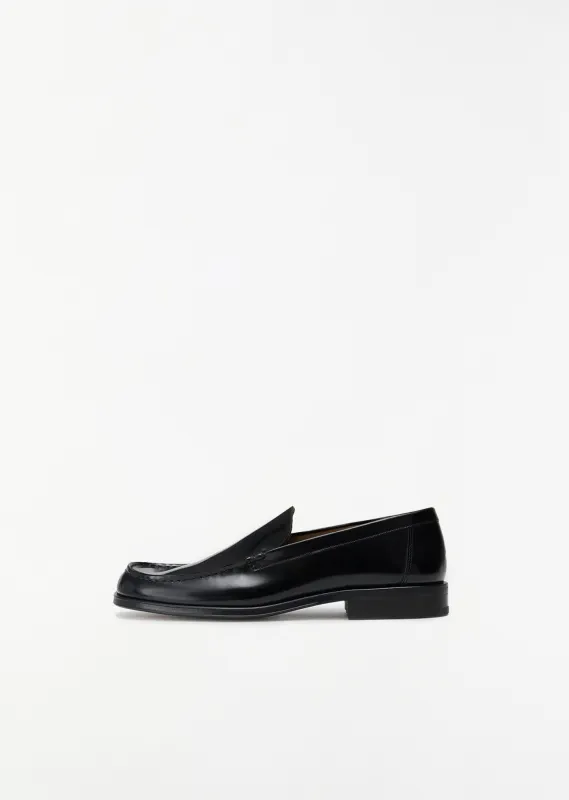 Shiny Finish Leather Loafer made by Lemaire