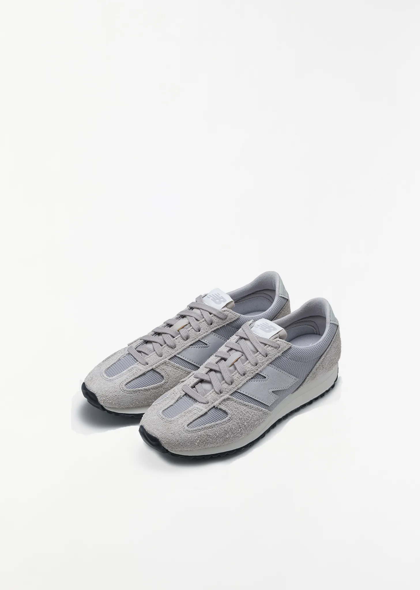 x New Balance U471 Sneaker — Gray sold by La Garconne product image thumbnail 2