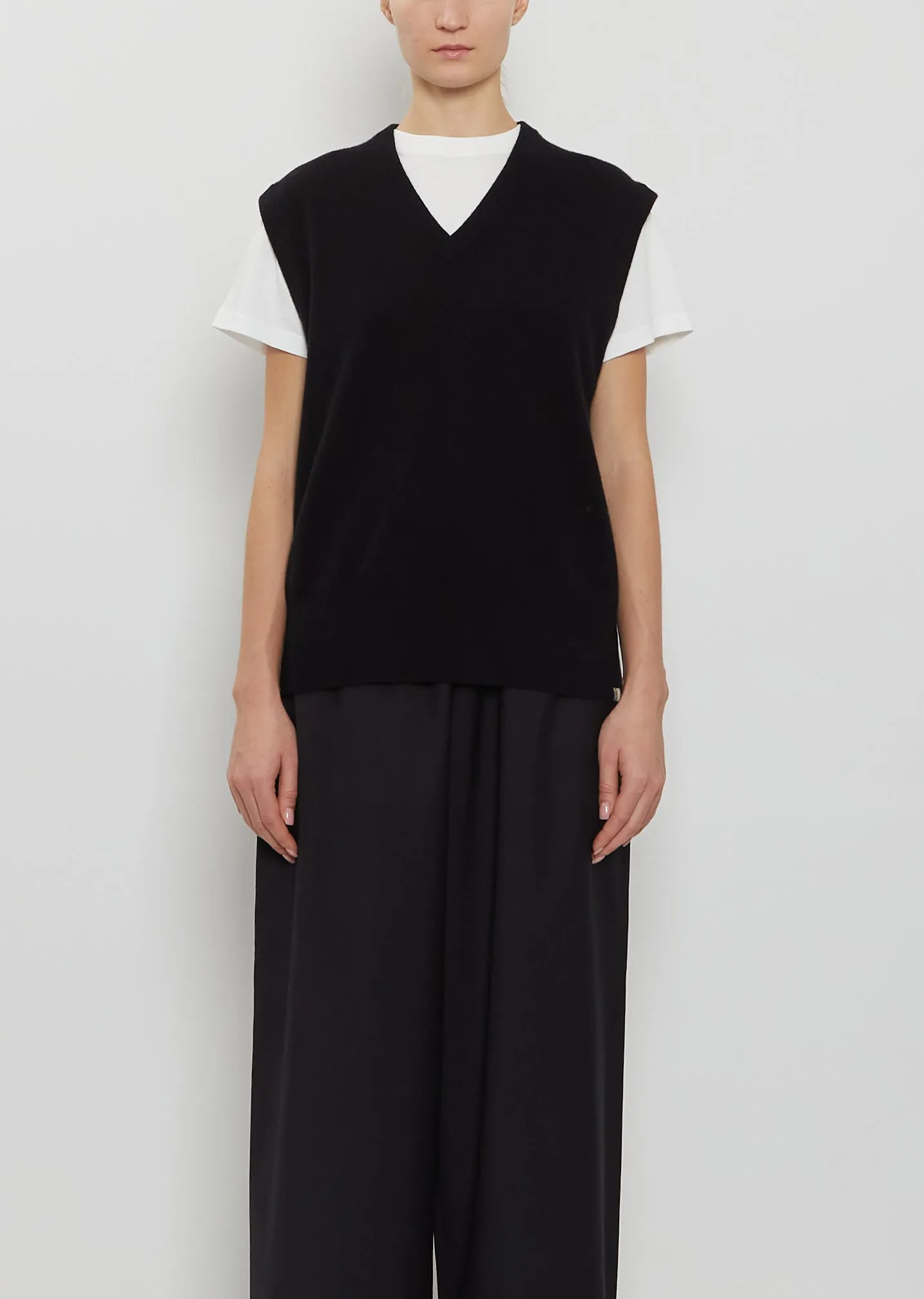 n°243 Spencer Stretch Cashmere Top sold by La Garconne