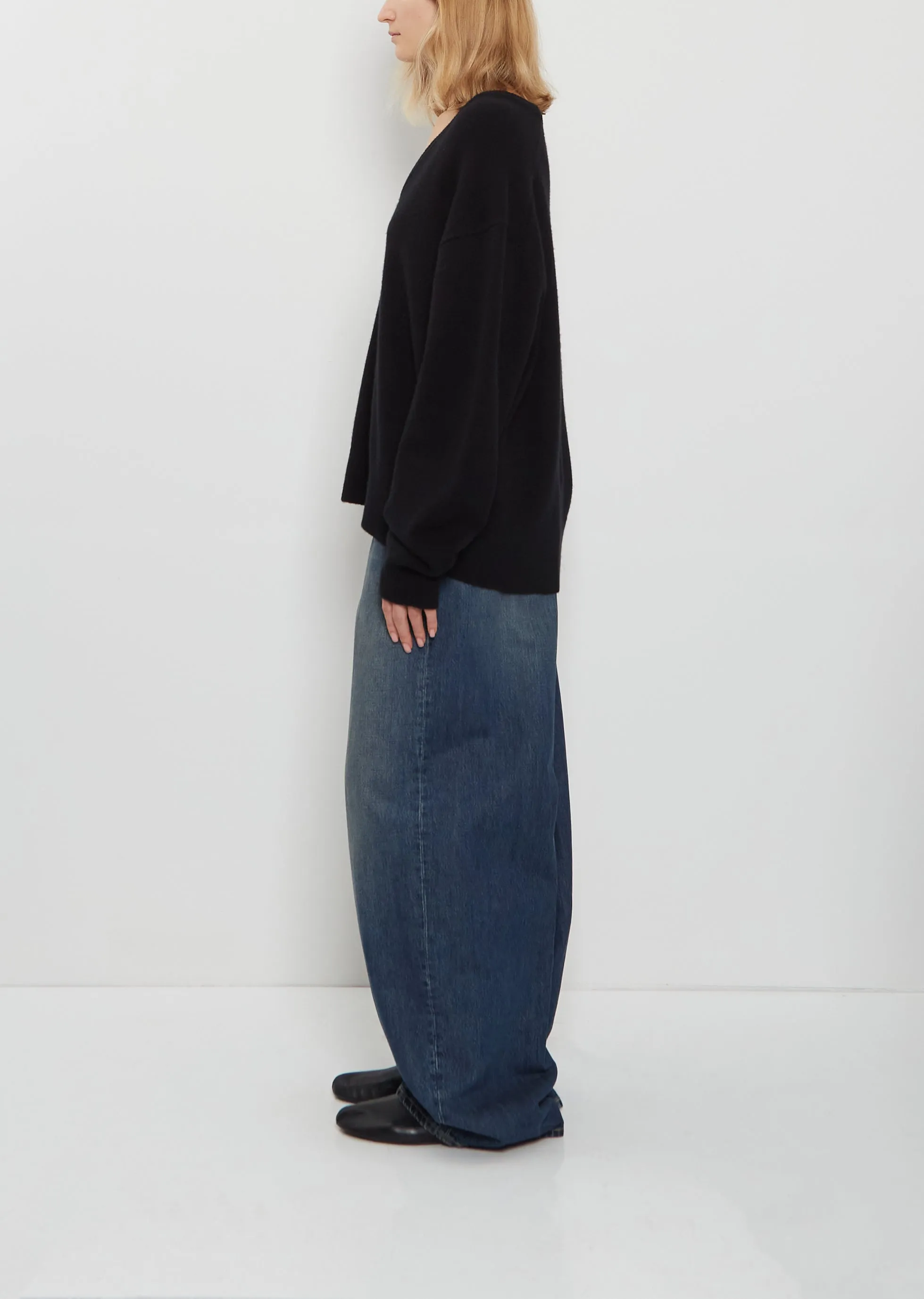 n°457 Jack Stretch Cashmere Sweater — Raven sold by La Garconne product image thumbnail 2