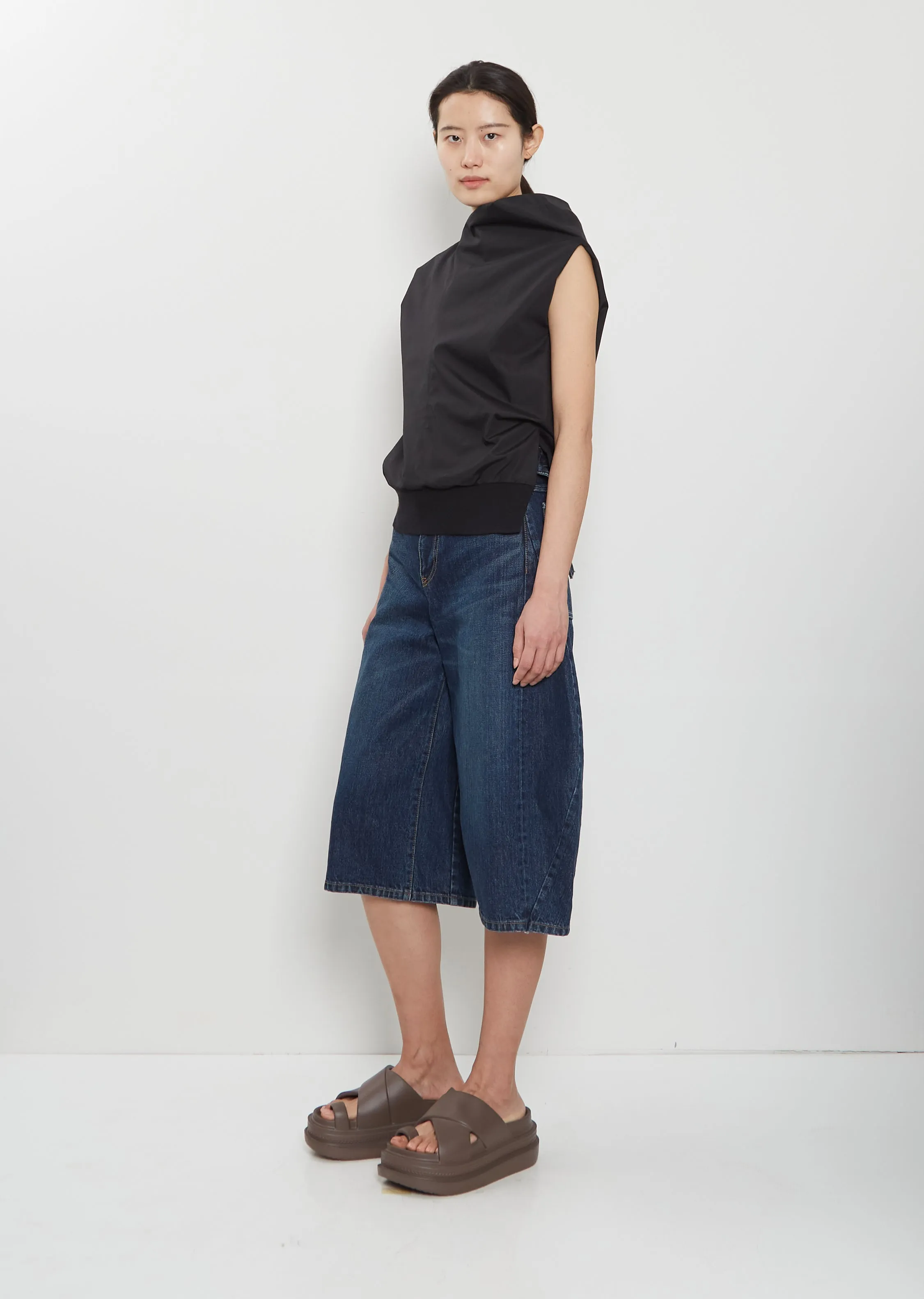 Denim Cropped Pants sold by La Garconne product image thumbnail 4