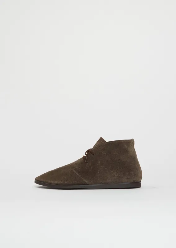 Chukka Suede Boot made by Common Projects