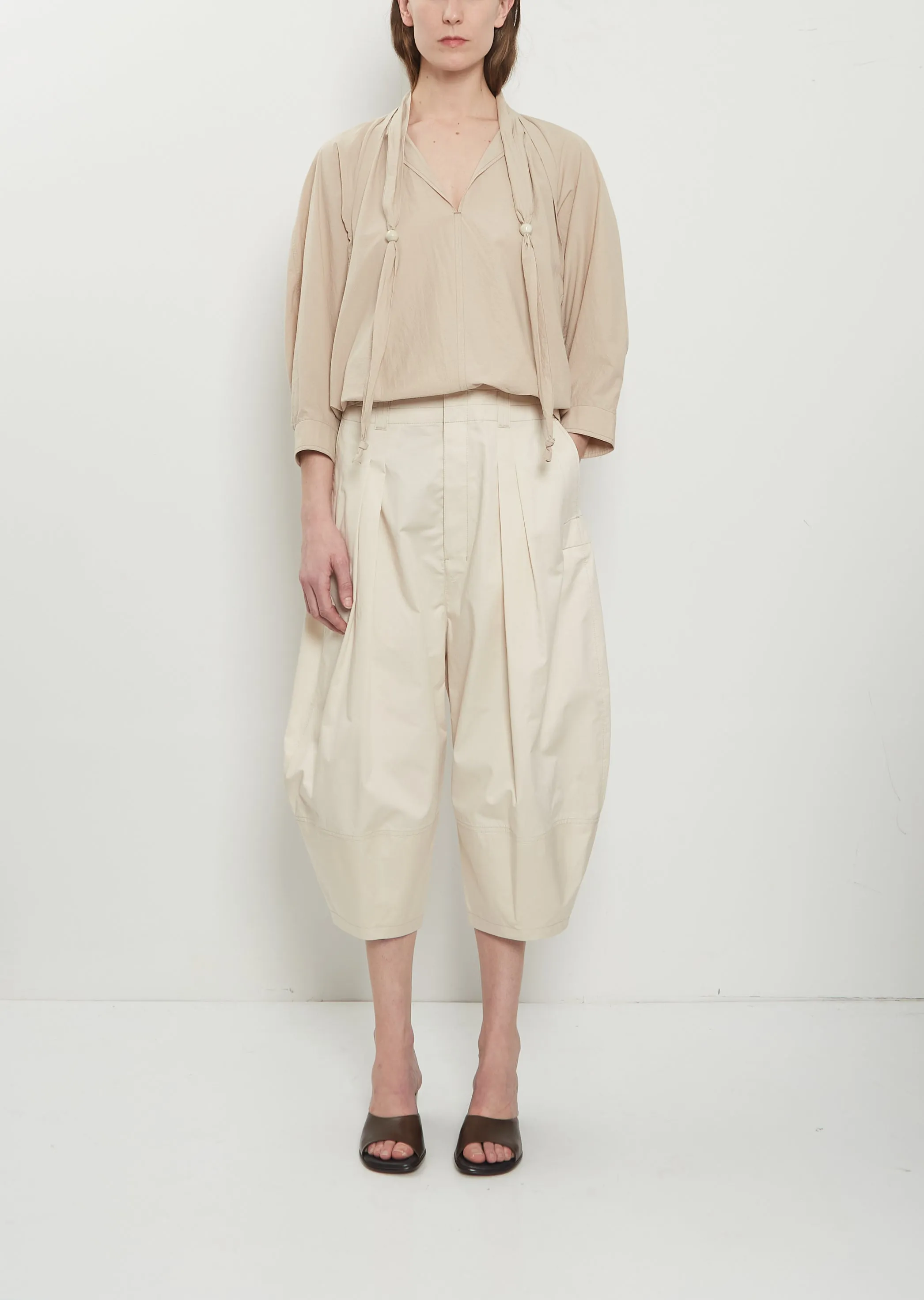 Cropped Bermuda Pants — Jasmine sold by La Garconne