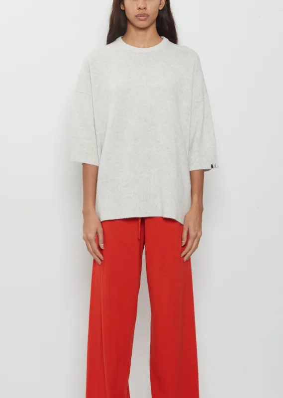 n°433 Sassie Relaxed Sweater — Mineral made by extreme cashmere