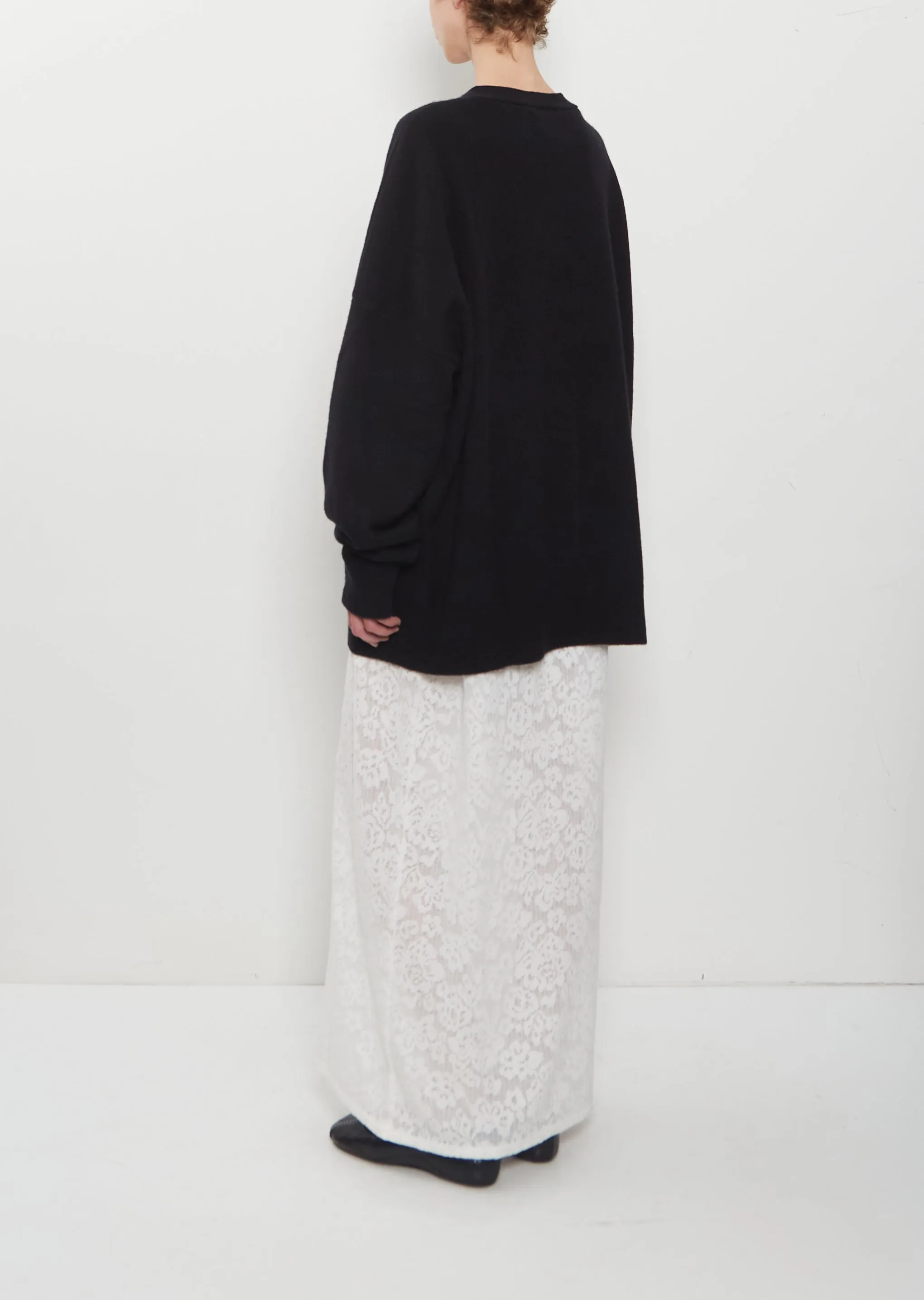 n°517 Simo Cashmere V-Neck Cardigan — Raven sold by La Garconne product image thumbnail 3