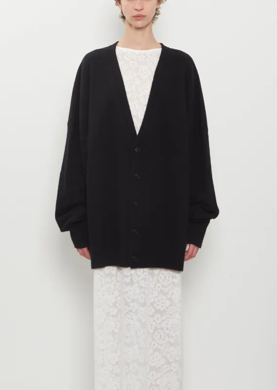 n°517 Simo Cashmere V-Neck Cardigan — Raven made by extreme cashmere