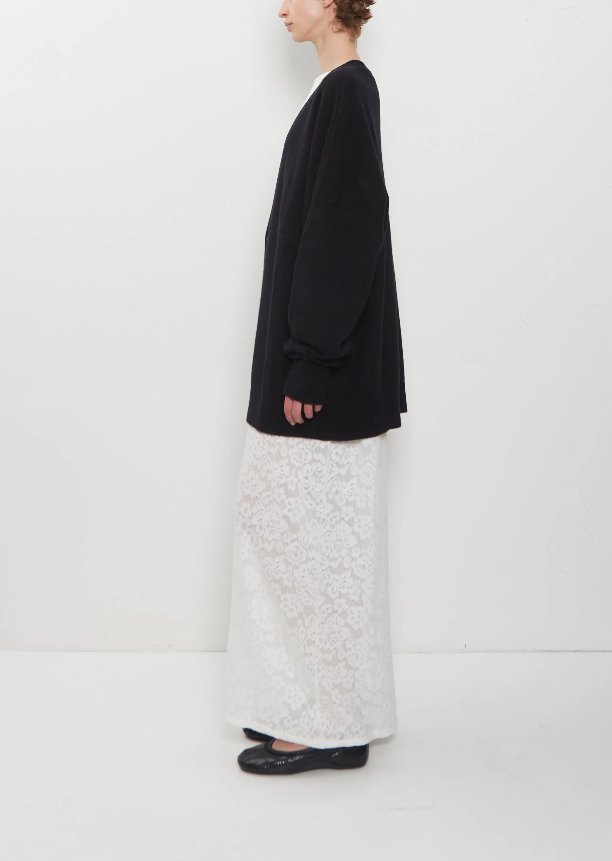n°517 Simo Cashmere V-Neck Cardigan — Raven sold by La Garconne product image thumbnail 2