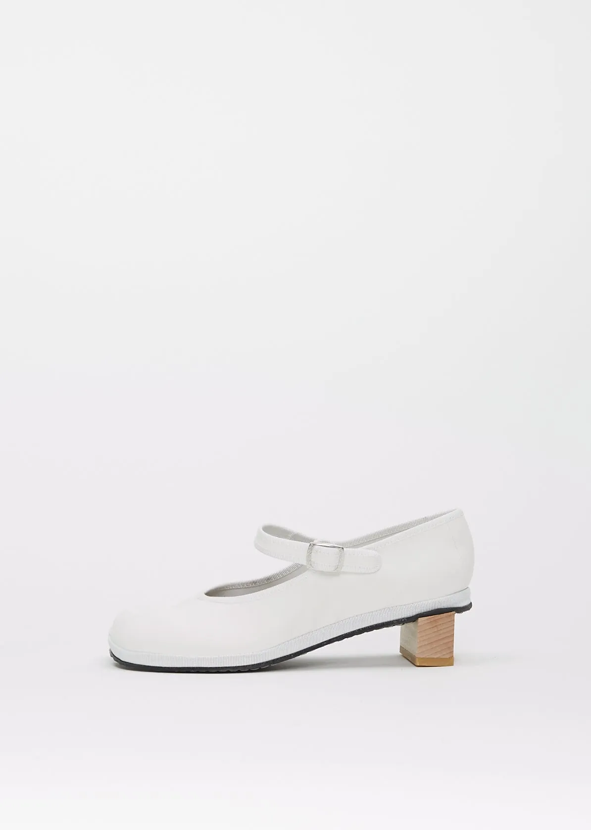 Fu-Geta Tabi Mary Jane Nappa Ness — White sold by La Garconne