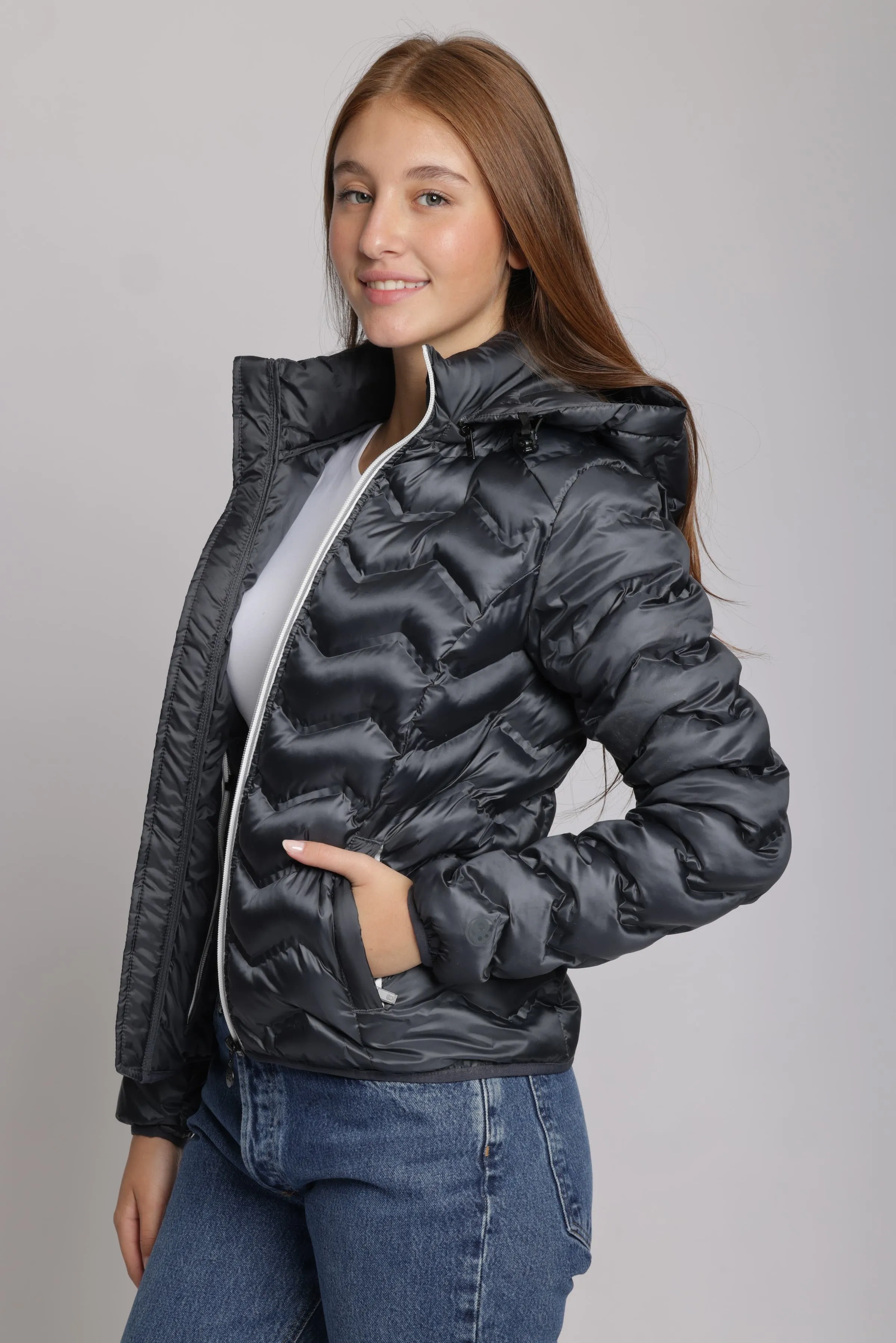 Women's packable puffer jacket in anthracite sold by Lazypants product image thumbnail 2