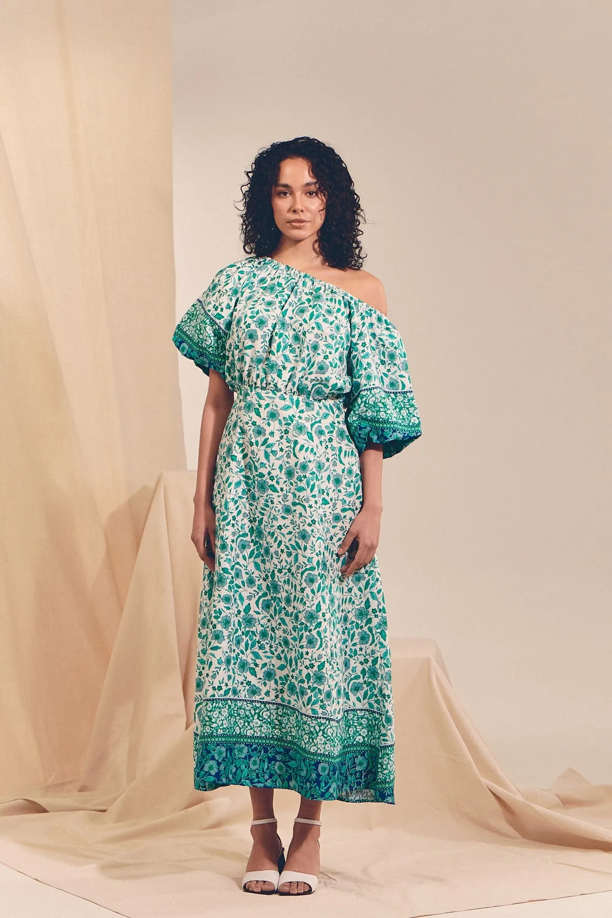Isola Print Elodie Maxi Dress sold by Lilac and Mila product image thumbnail 3