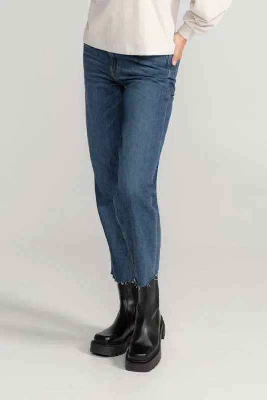 Straight Jeans MEDLAR Middark made by Lovjoi