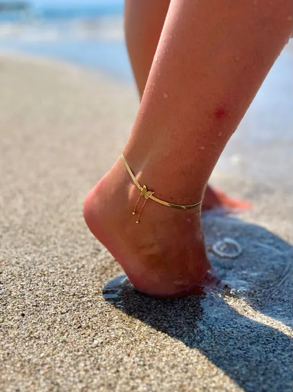 Zaari Luxe 18k Gold Plated Butterfly Anklet sold by Luxe Tones