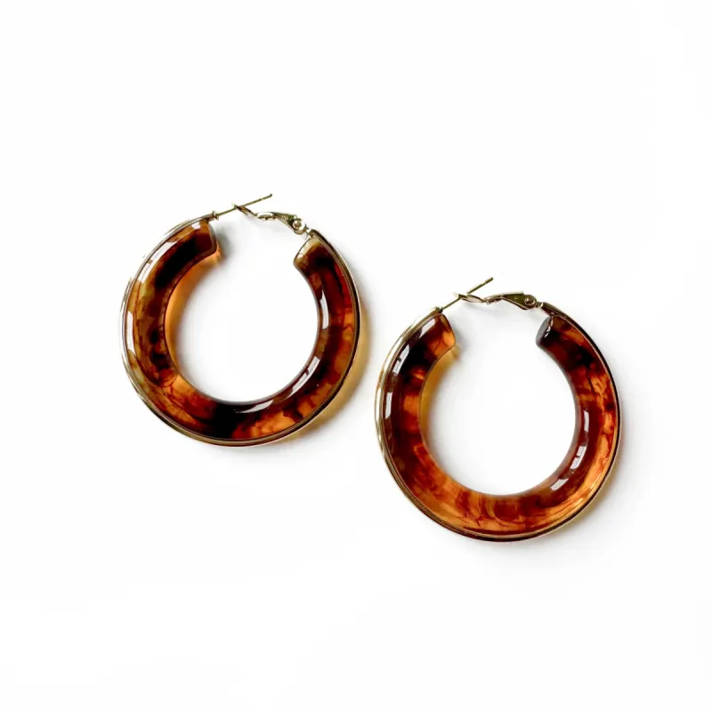 Oreilia Tortoiseshell Hoop Earrings made by Luxe Tones