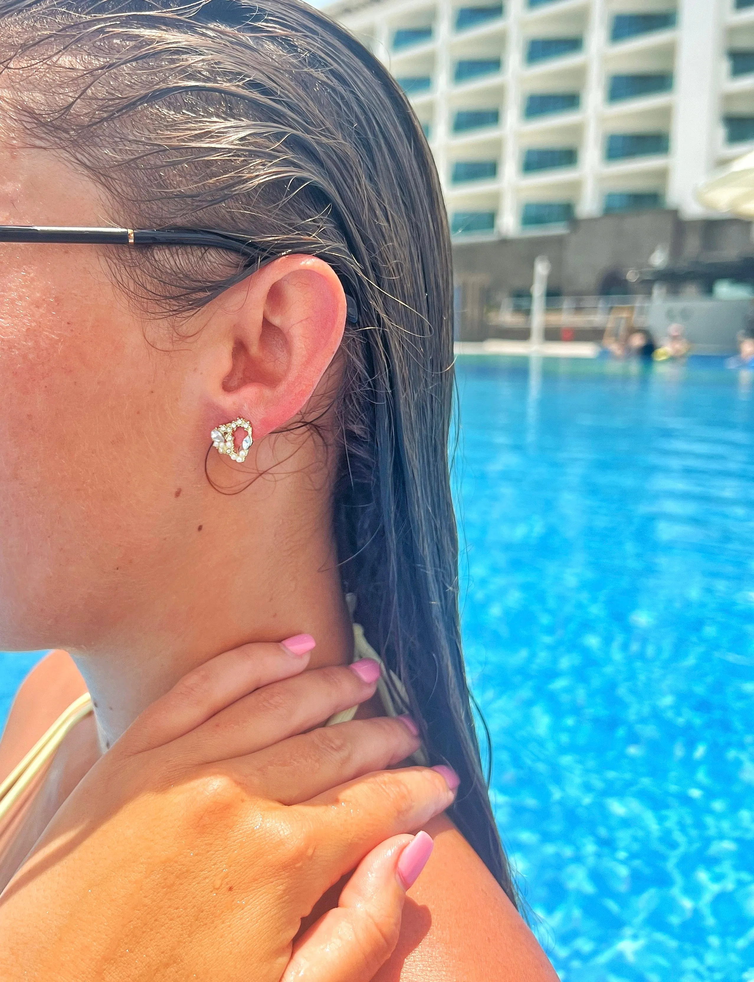 Ariana Jewelled Wreath Heart Studs sold by Luxe Tones product image thumbnail 4