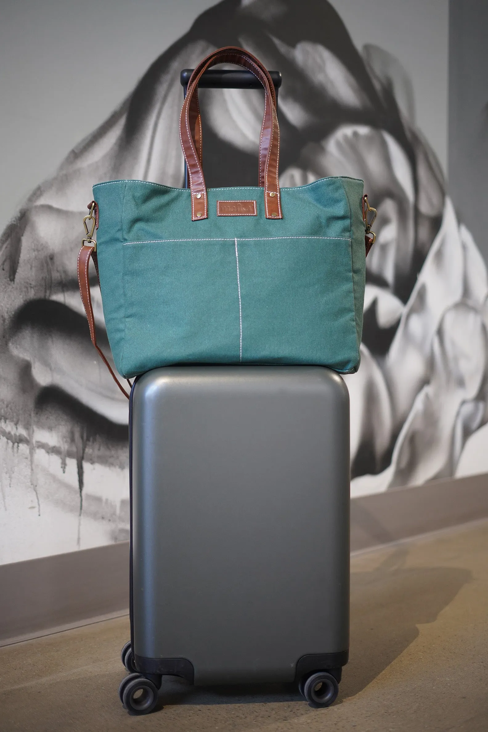 Essential Tote - Waxed Hunter Green sold by MAIKA product image thumbnail 3