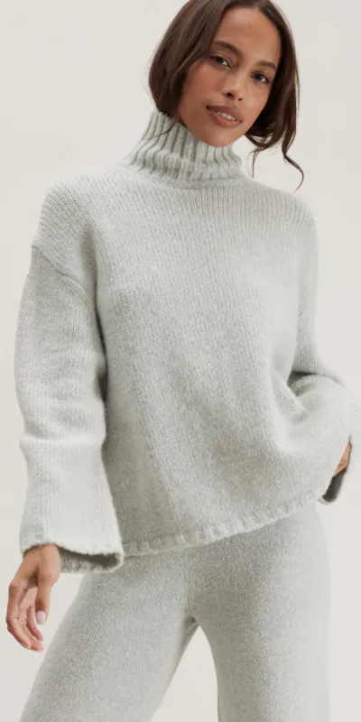 Cashmere Wool Turtleneck Misty Stone sold by Maison Rogue