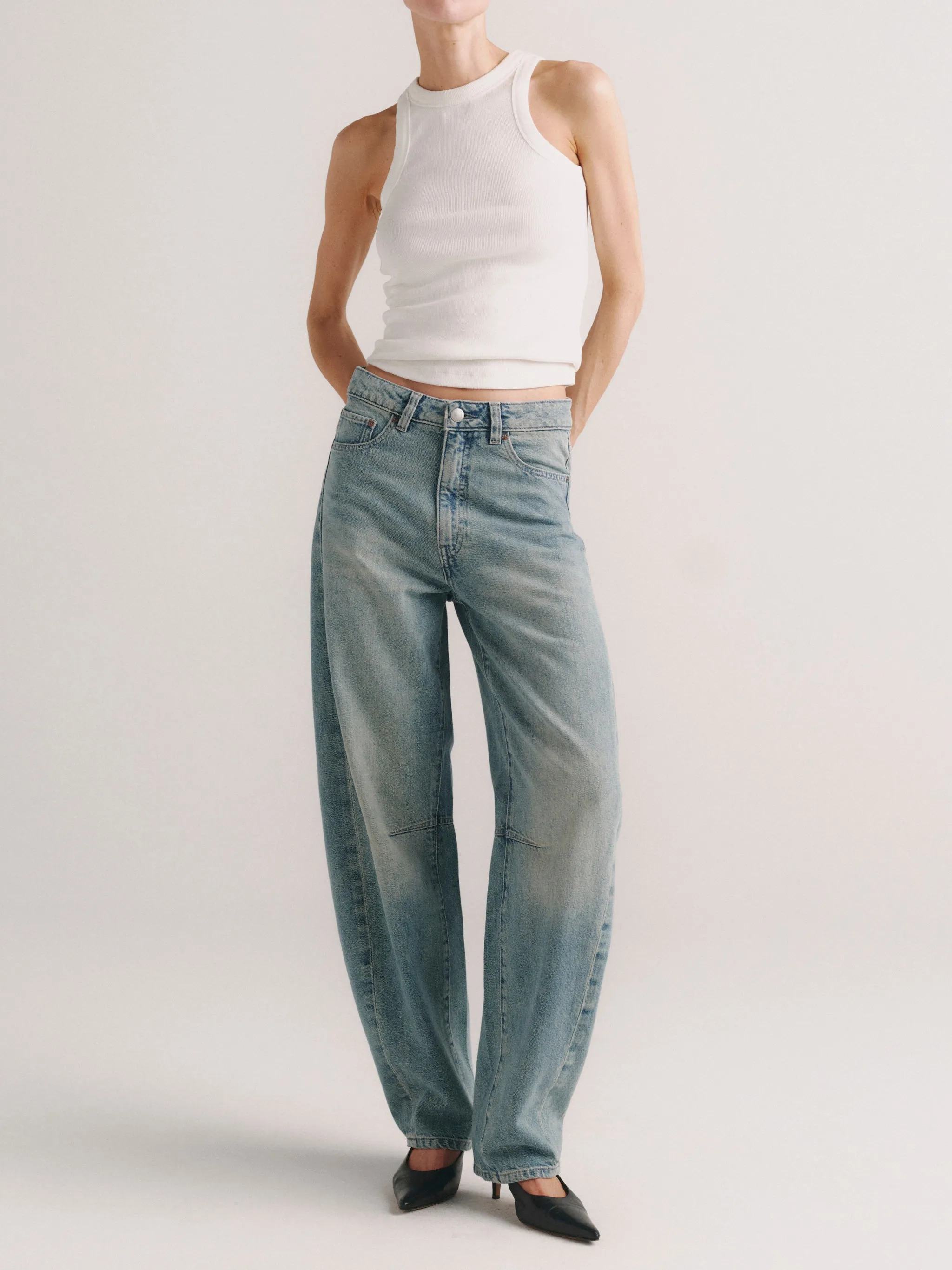 Miro Barrel High-Rise 28" Jeans Worn Day sold by Maison Rogue product image thumbnail 3