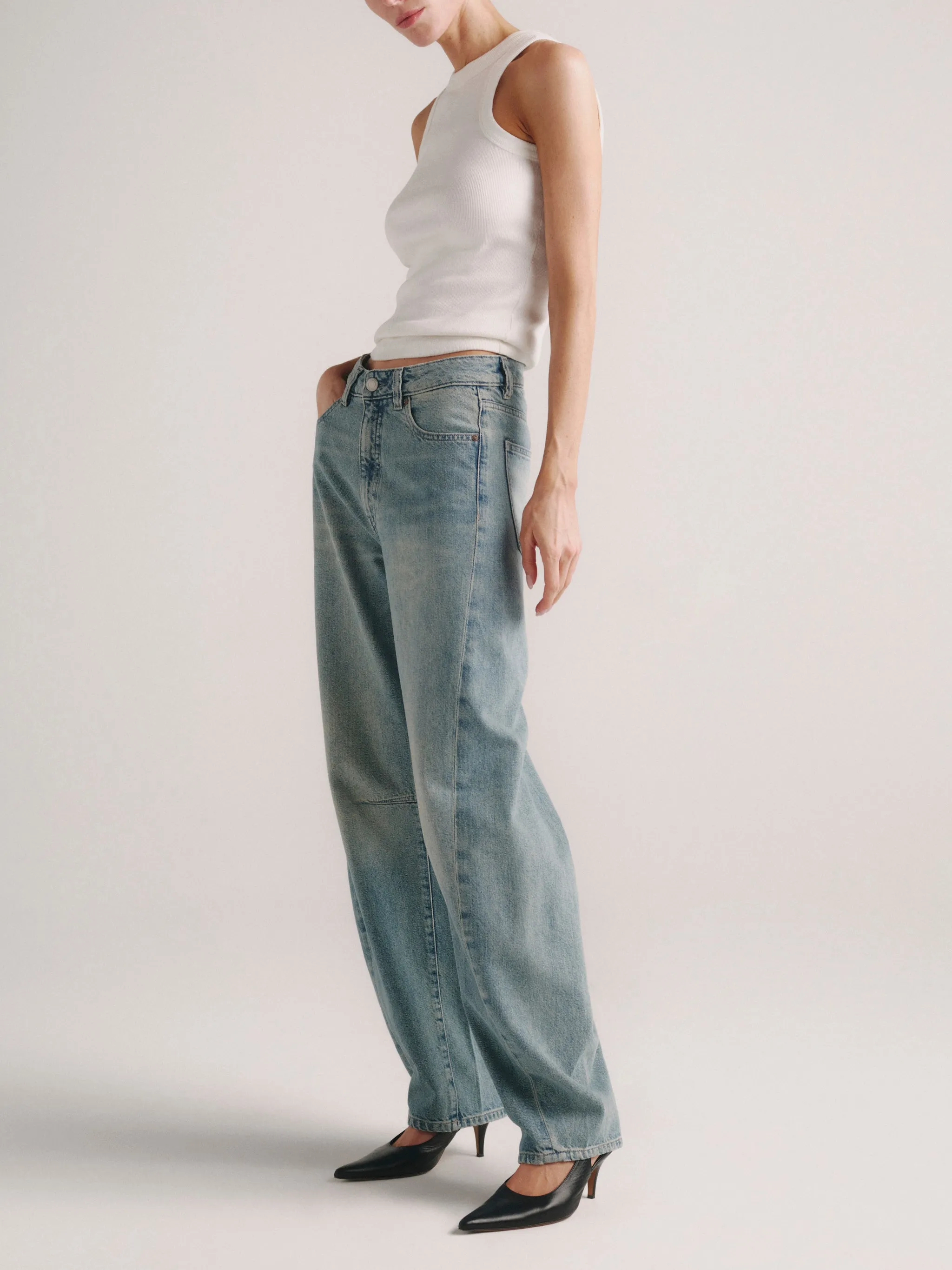Miro Barrel High-Rise 28" Jeans Worn Day sold by Maison Rogue product image thumbnail 5