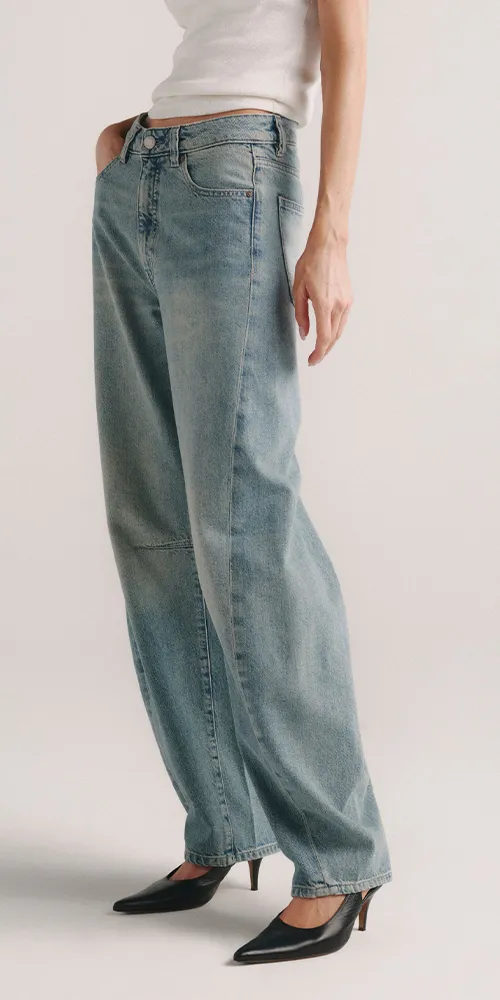 Miro Barrel High-Rise 28" Jeans Worn Day sold by Maison Rogue product image thumbnail 2