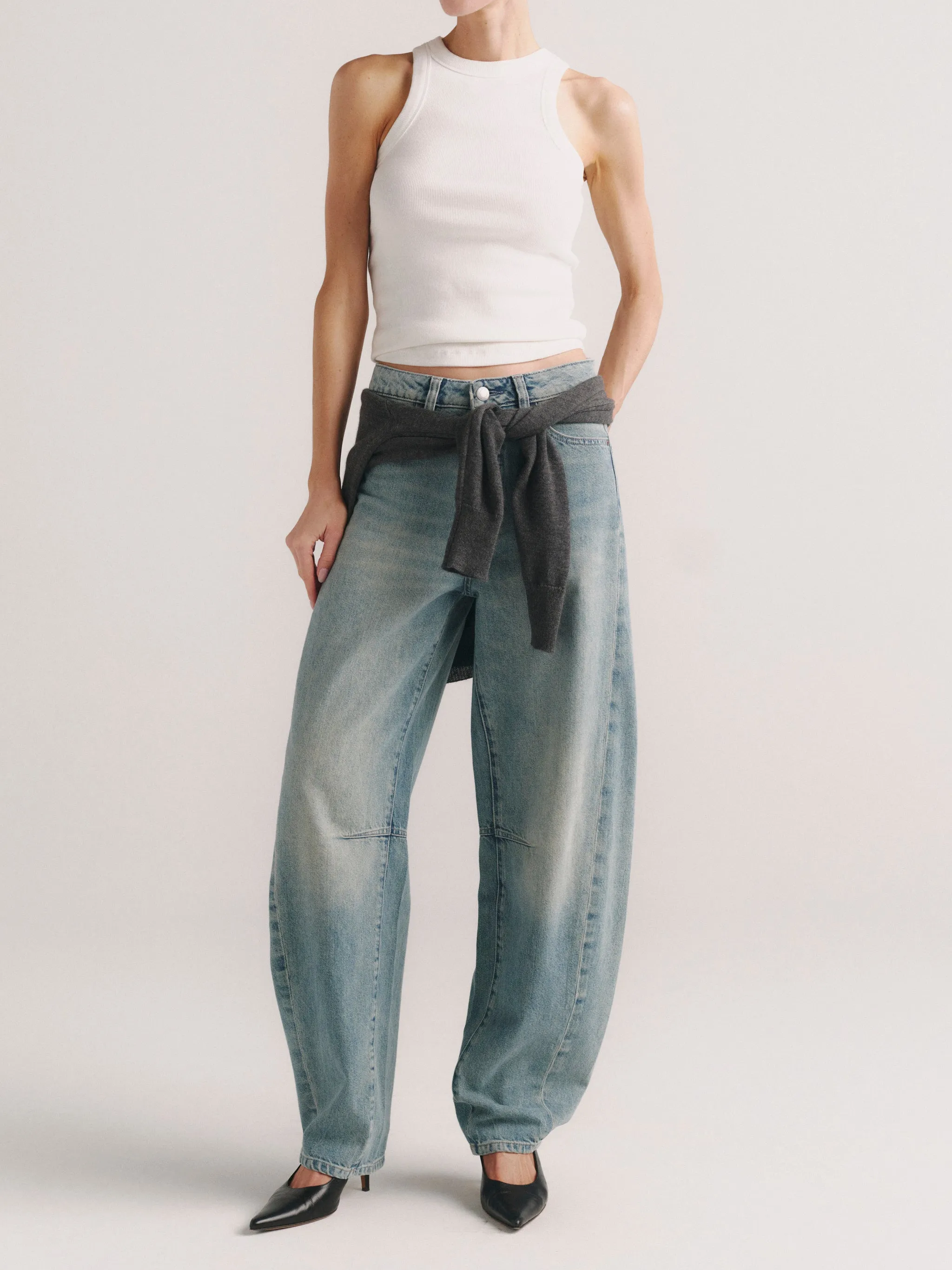 Miro Barrel High-Rise 28" Jeans Worn Day sold by Maison Rogue product image thumbnail 4