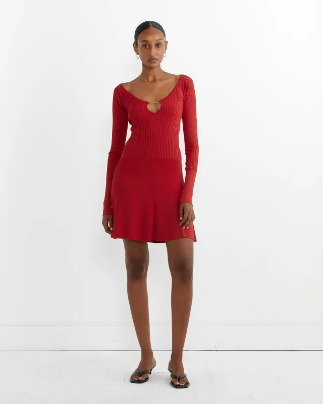 La Mini Robe Pralu Dress in Dark Red made by Jacquemus