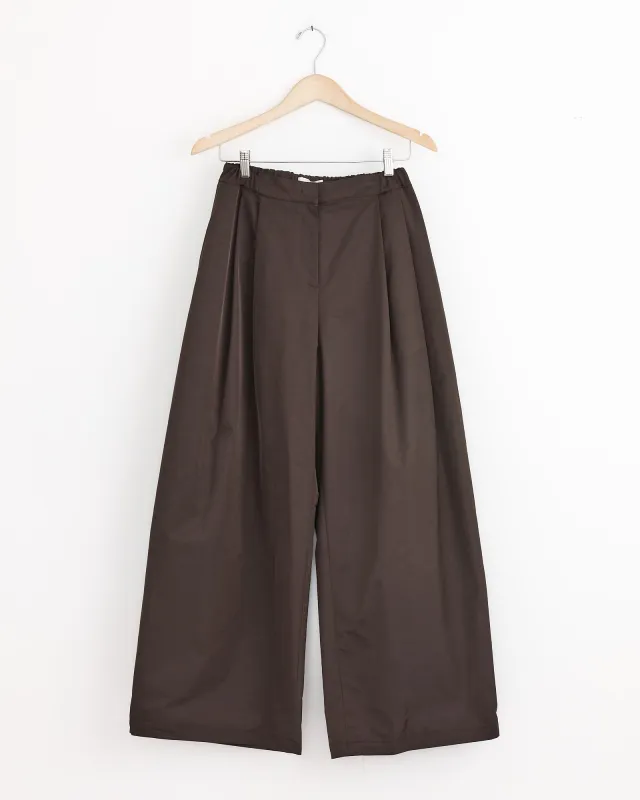 Two Tuck Balloon Pant in Dark Brown sold by Mohawk General Store