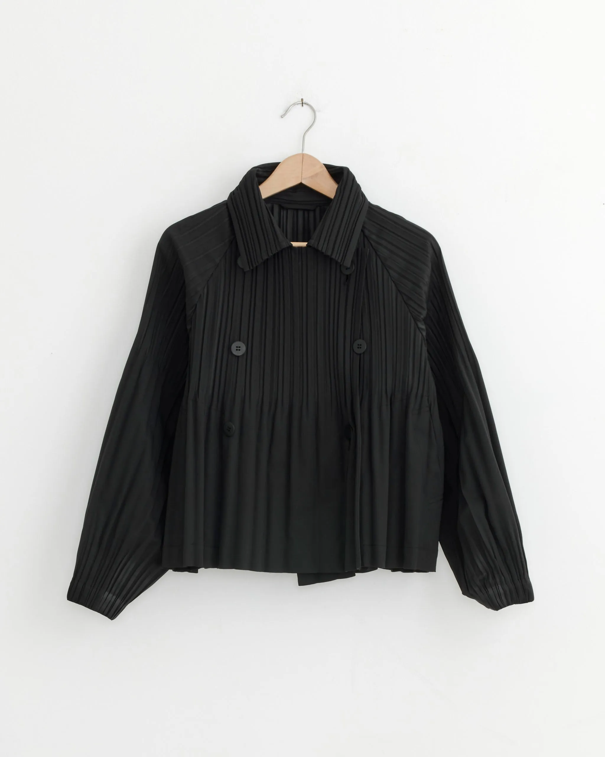 Smooth Coat in Black sold by Mohawk General Store