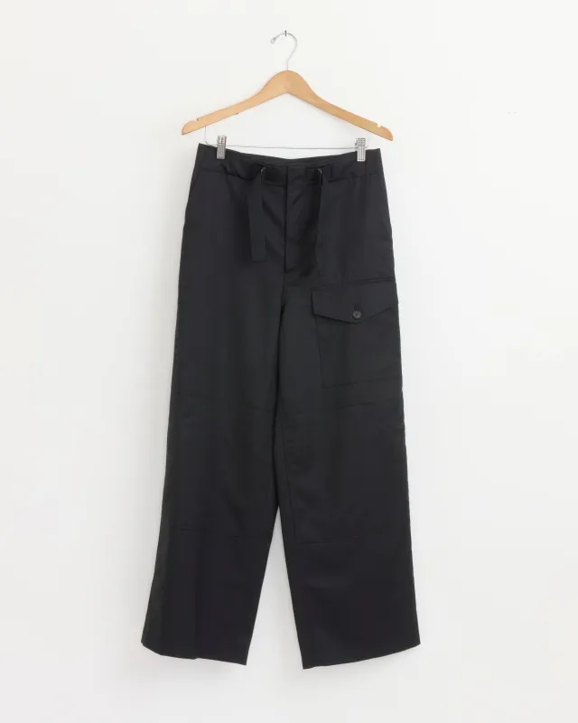 Wool Herringbone Cargo Pant in Black made by Auralee