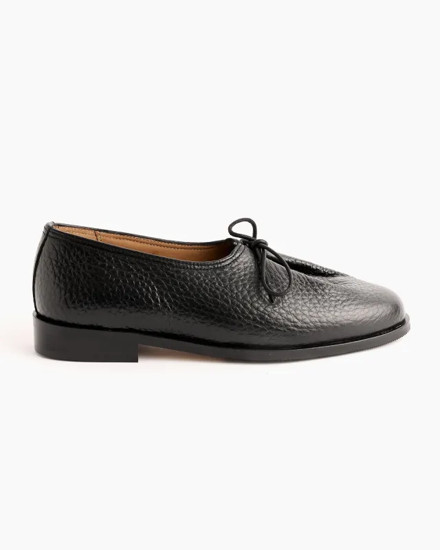 Matt Kilt New Grained Calf Leather in Black made by Jacques Soloviere