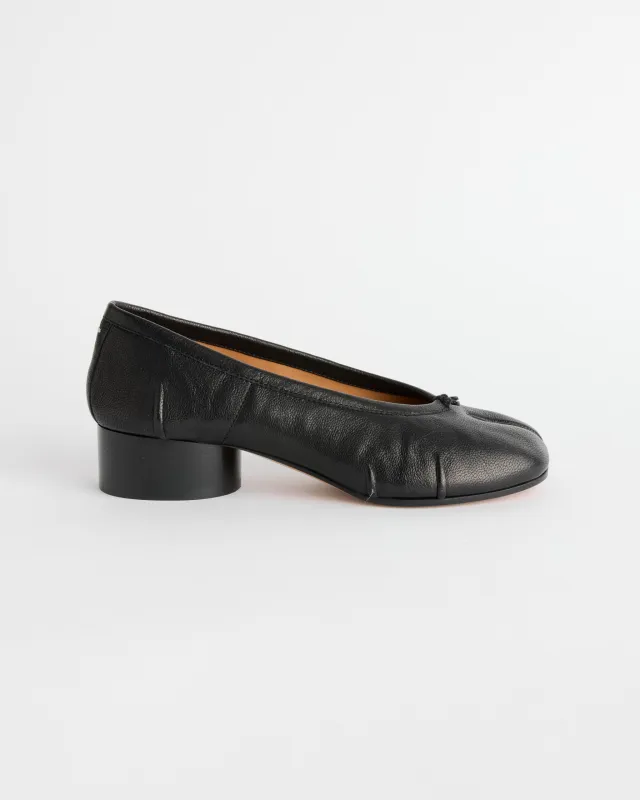 Tabi Ballerina New H30 in Black made by Maison Margiela